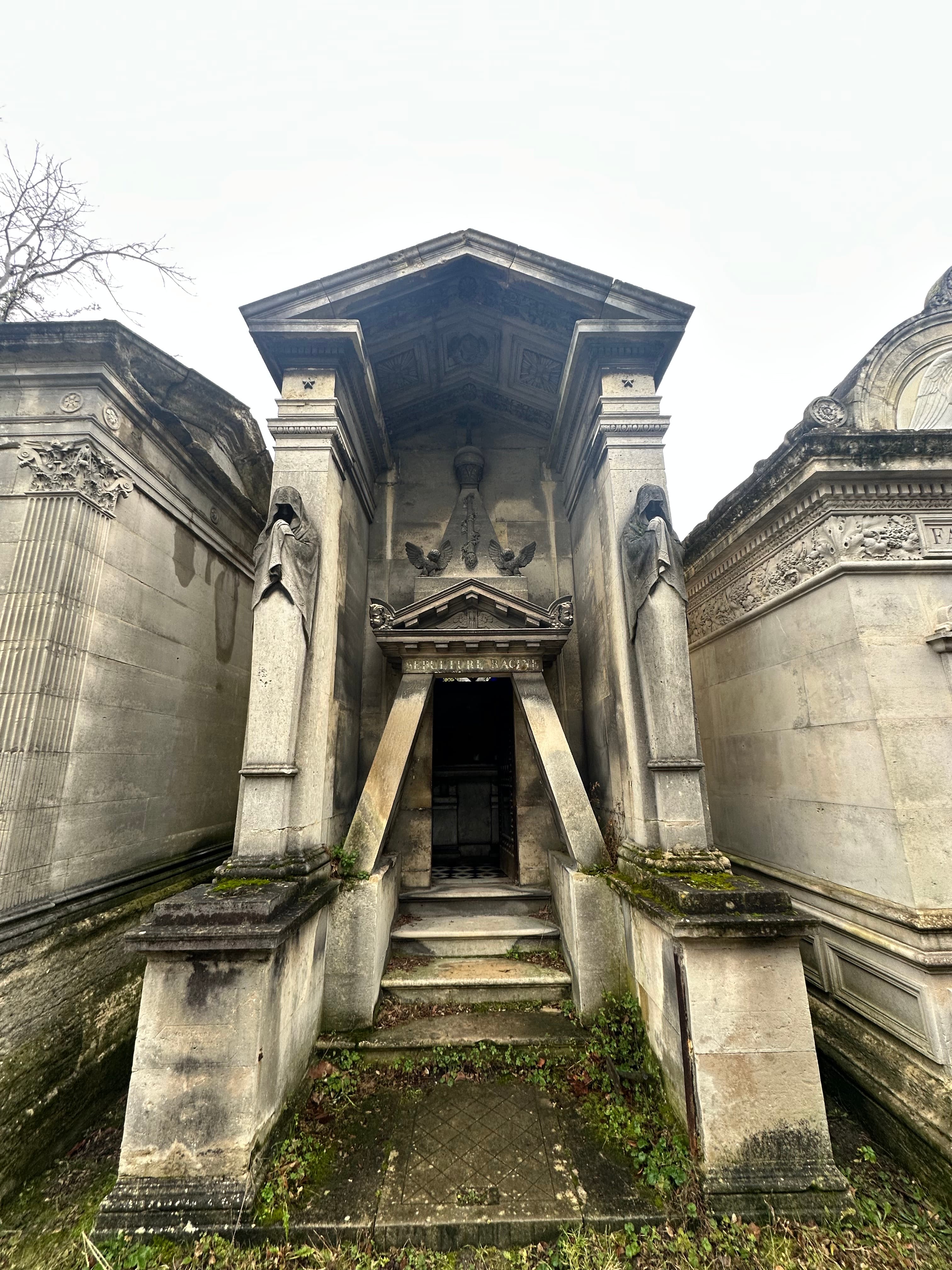 Sepulcher Racine